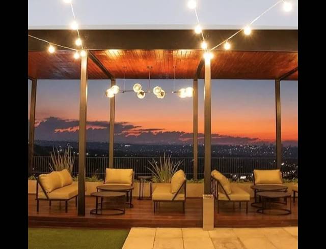 1 BEDROOM APARTMENT FOR SALE IN SANDTON CENTRAL